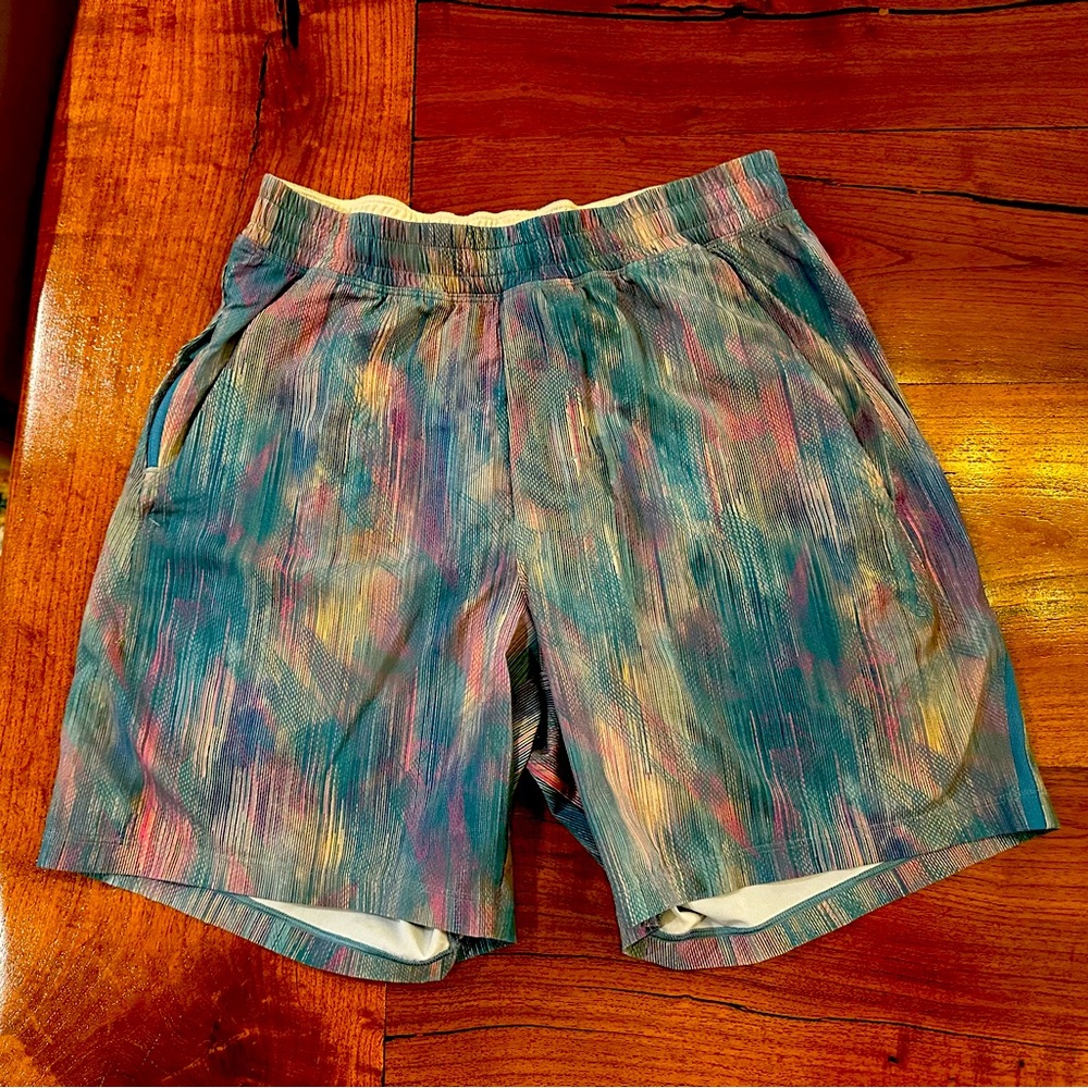 Lululemon Men’s Pace Breaker Lined Short 7", Multi Colored, Size small